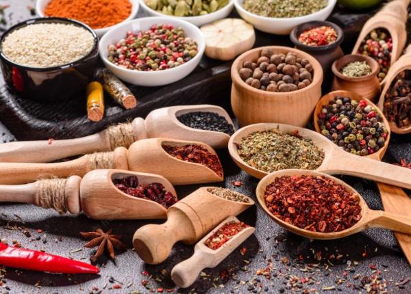 cinci condimente care te ajuta sa ti pastrezi frumusetea