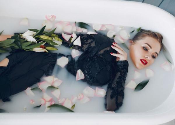 baile de lapte pentru frumusete si sanatate