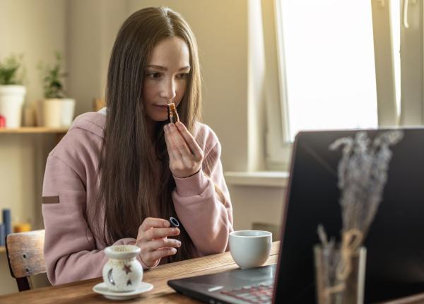 de ce nu revine mirosul dupa infectarea cu covid