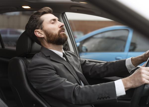 condusul riscant daca esti obosit