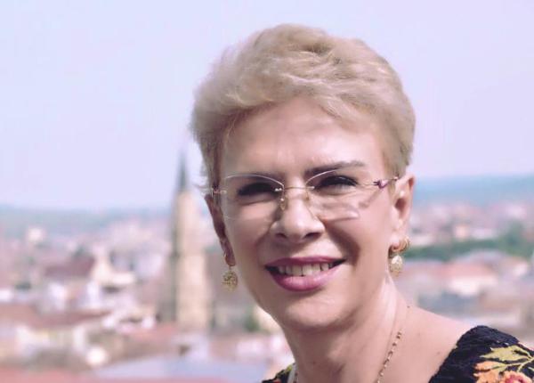 ce este gastric sleeve operatia prin care a trecut teo trandafir