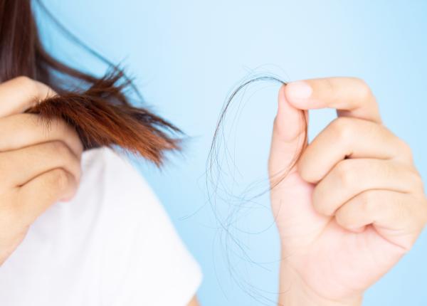 obiceiul care duce la caderea parului