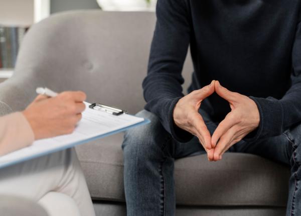 stima de sine factorii care o influenteaza si cum putem sa ne crestem increderea in sine