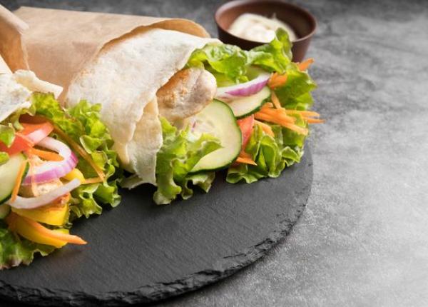 shaorma cu de toate pentru o dieta sanatoasa