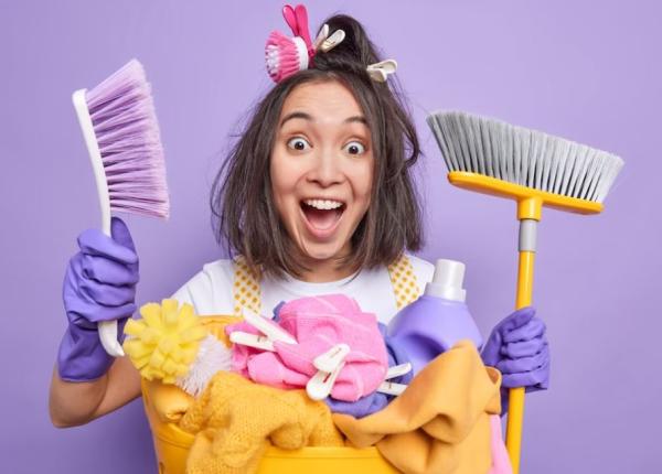 gospodinele cu experienta pun lamaie pe matura