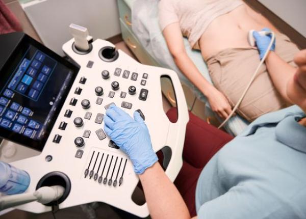 infertilitatea la femei tratata cu ajutorul chirurgiei robotice