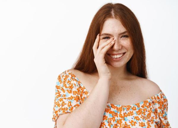 aceste obiceiuri provoaca riduri in zona ochilor