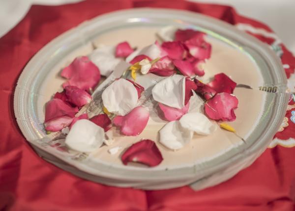 ce sa faci cu florile de 8 martie supa trandafiri