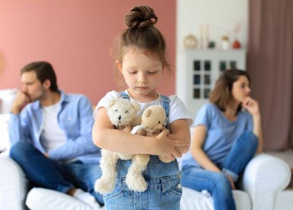 razbunarea copiilor dupa divort leca avertisment