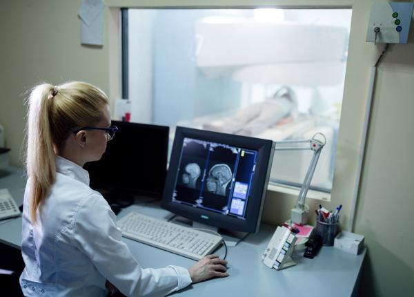 tumorile cerebrale simptome similare avc ioani