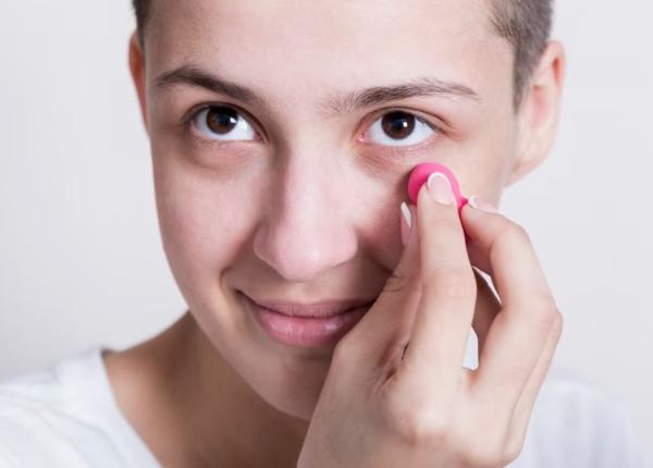 ingrijirea pielii din jurul ochilor cum sa scapi de riduri si cearcane