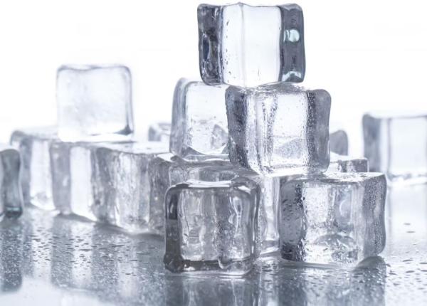 pune cuburi de gheata in ghivece trucul dezvaluit