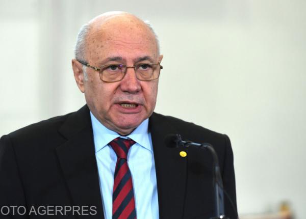 irinel popescu a scris istorie in medicina romaneasca ce spune parintele transplantului hepatic despre prezenta lui dumnezeu in sala de operatie