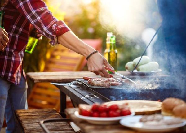 cum sa faceti un gratar sanatos si ce nu trebui sa va lipseasca de la masa