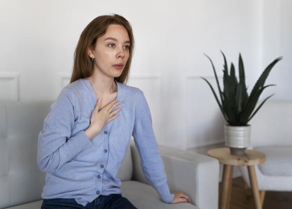 palpitatiile anxietatea si schimbarile hormonale intre cauze