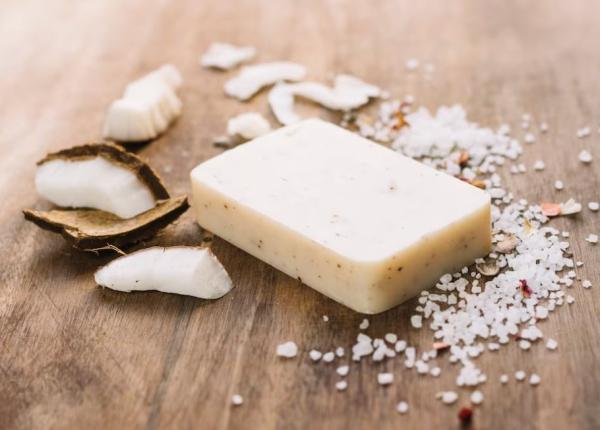 prepara detergent de casa cu sapun de marsilia