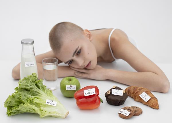 dieta anti cancer doua alimente pacientii cancer sanda cretoiu dieta anti cancer doua alimente pacientii cancer sanda cretoiu