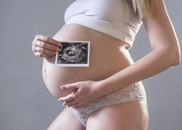 atonia uterina afectiunea care poate pune in pericol femeia insarcinata