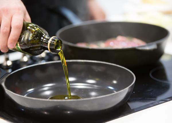 greseala uriasa pe care o faci cand folosesti si gatesti uleiul