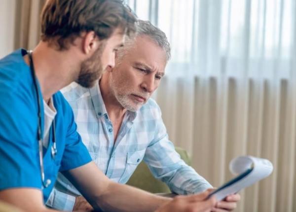 4 afectiuni care pot aparea la barbati dupa 50 de ani