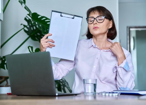 toxina care reduce transpiratia excesiva dermatolog blocarea glandelor sudoripare