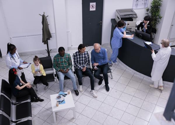 sanatatea pe liste lungi de asteptare