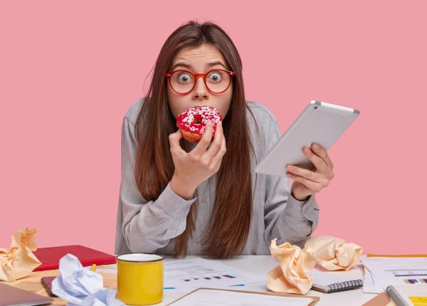 stresul cronic asociat cu mancatul excesiv si cresterea in greutate