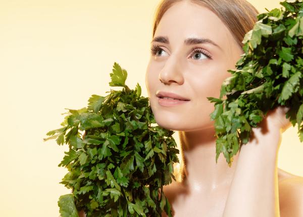 planta care contine mai multa vitamina c decat sucul de lamaie