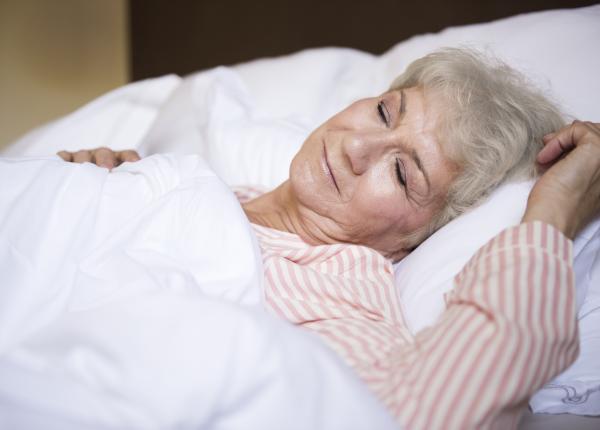 cum sa dormi ca sa adaugi aproape 5 ani la viata cum sa dormi ca sa adaugi aproape 5 ani la viata