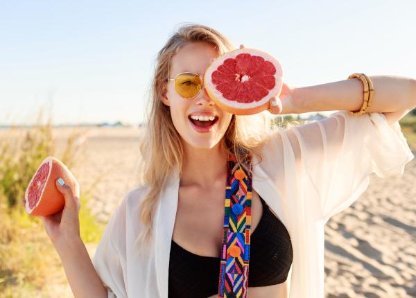 alimentele care te protejeaza de razele soarelui