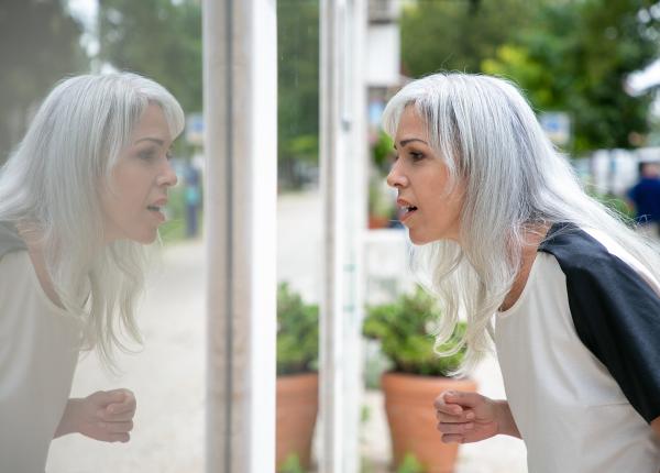 ce inseamna daca vorbesti singur