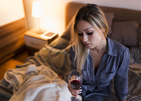 alcoolul somniferul care nu te lasa sa te odihnesti