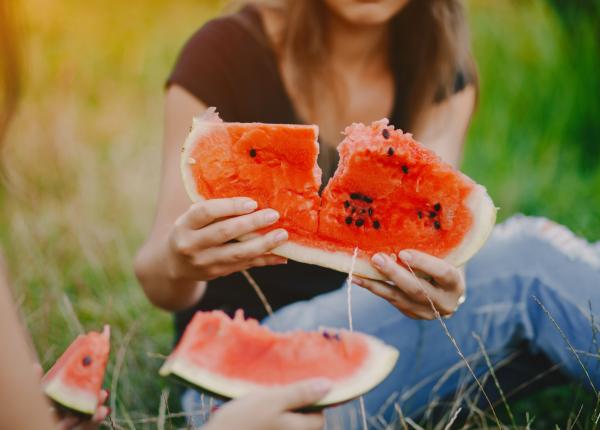 vara cele mai bune alimente hidratare