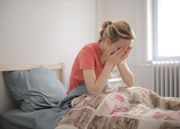 ce inseamna daca te trezesti plangand sau daca plangi in vis