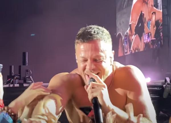 dan reynolds solistul trupei imagine dragons diagnosticat cu doua boli incurabile