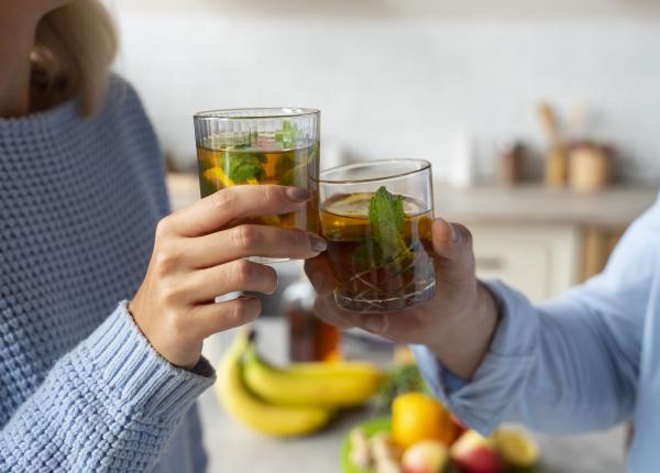 cele mai bune 5 ceaiuri pentru mahmureala