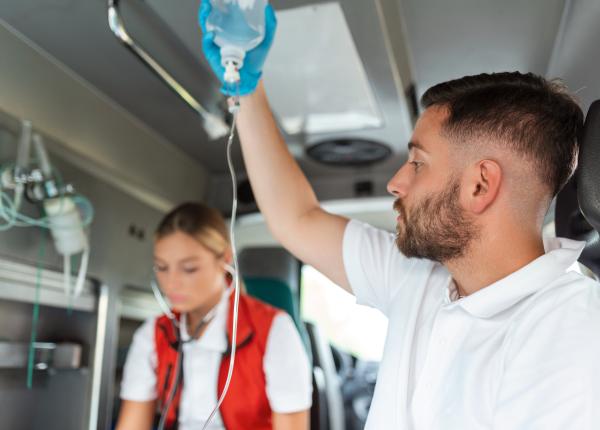 doua avioane echipate medical au intrat in dotarea mai raed arafat fiecare avion poate transporta simultan doi pacienti critici sau trei pacienti din care unul critic