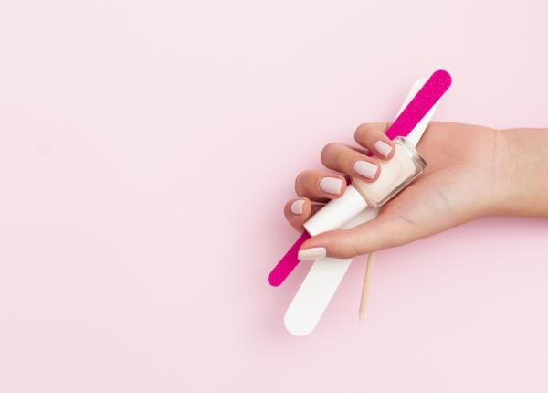 cum trebuie sa iti pilesti unghiile