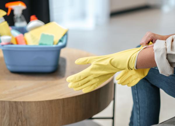 de ce trebuie sa porti manusi de protectie