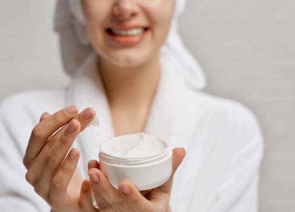 care este momentul ideal pentru a te da cu crema pe fata care este momentul ideal pentru a te da cu crema pe fata