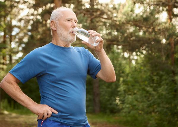 ce se intampla in corpul tau cand bei prea multa apa