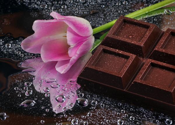 ce este pelicula alba de pe ciocolata