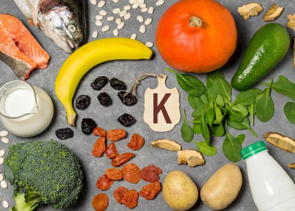 vitaminele k1 si k2 ajuta inima si sistemul osos