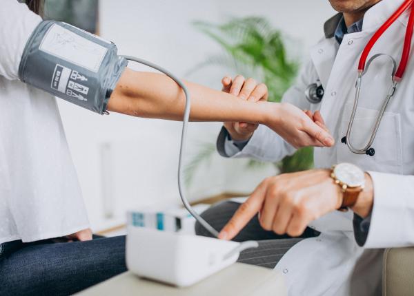 hipertensiunea arteriala asimptomatica ucigasul tacut din corpul tau hipertensiunea arteriala asimptomatica ucigasul tacut din corpul tau