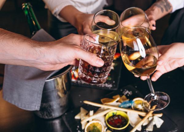 10 efecte daunatoare ale alcoolului pentru corp