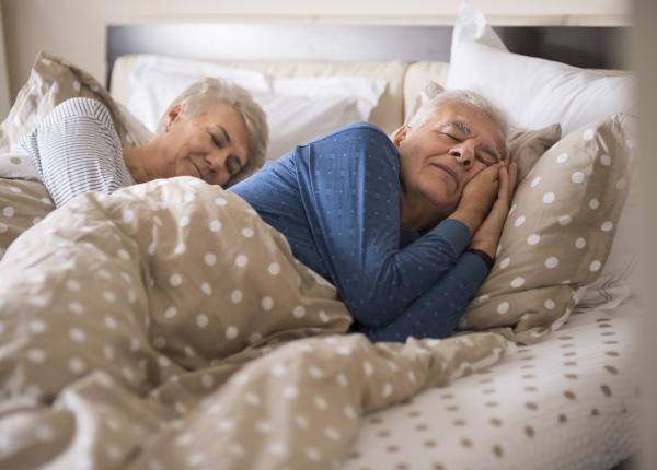 de ce oamenii dorm mai putin pe masura ce imbatranesc