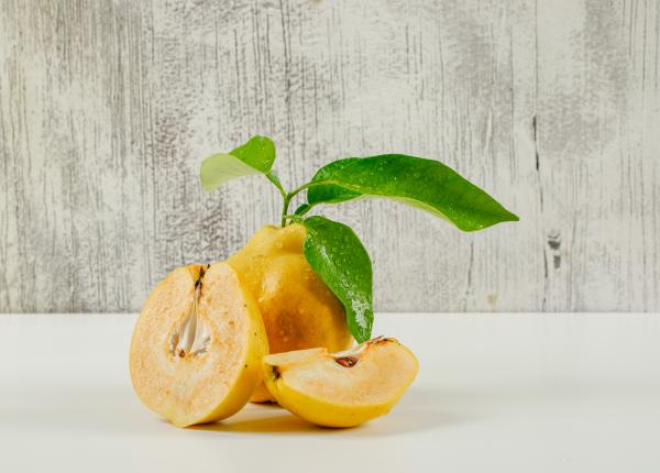 de ce se innegresc unele fructe dupa ce le ai curatat