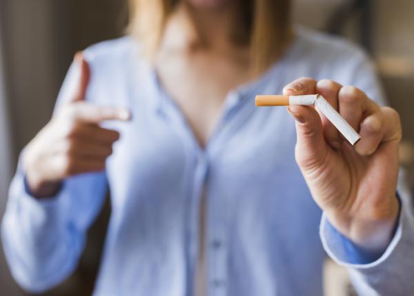 eureporter viata fumatorilor este in pericol cand li se refuza alternative la fumat