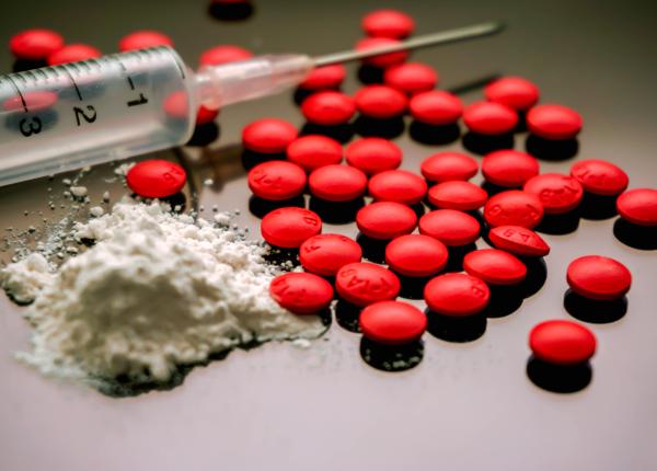 legatura dintre droguri si infectia cu hepatite hiv sida sunt lucruri despre care nu se discuta