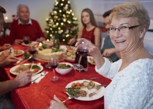 simptomul dementei care il observi in preajma sarbatorilor